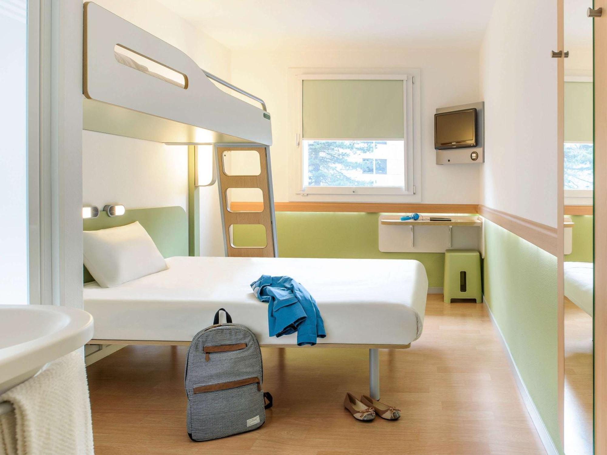 Ibis Budget Brugge Centrum Station Esterno foto