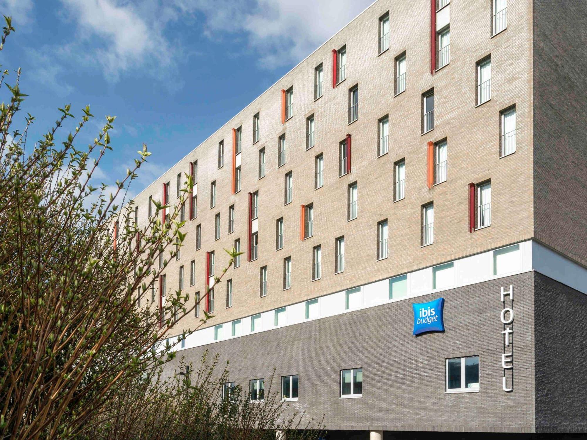 Ibis Budget Brugge Centrum Station Esterno foto